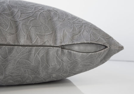 COUSSIN - 18"X 18" / VELOURS FLORAL GRIS PÂLE / 1PC